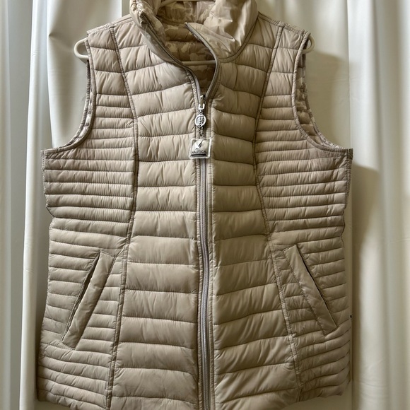 Nautica Jackets & Blazers - Nautica Light Tan Reversible Puffer Vest